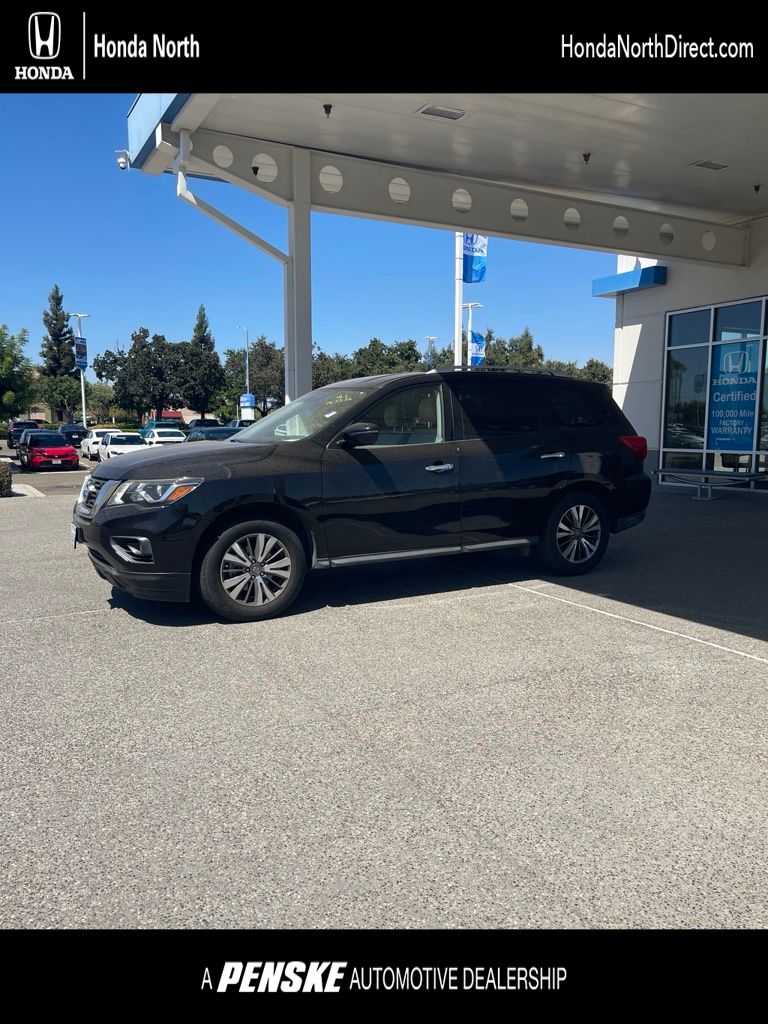 2018 Nissan Pathfinder SV -
                  Clovis, CA