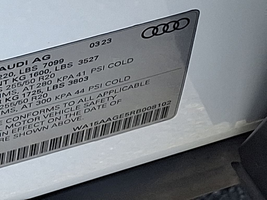 Thumbnail: 2024 Audi Q8 e-tron - 28