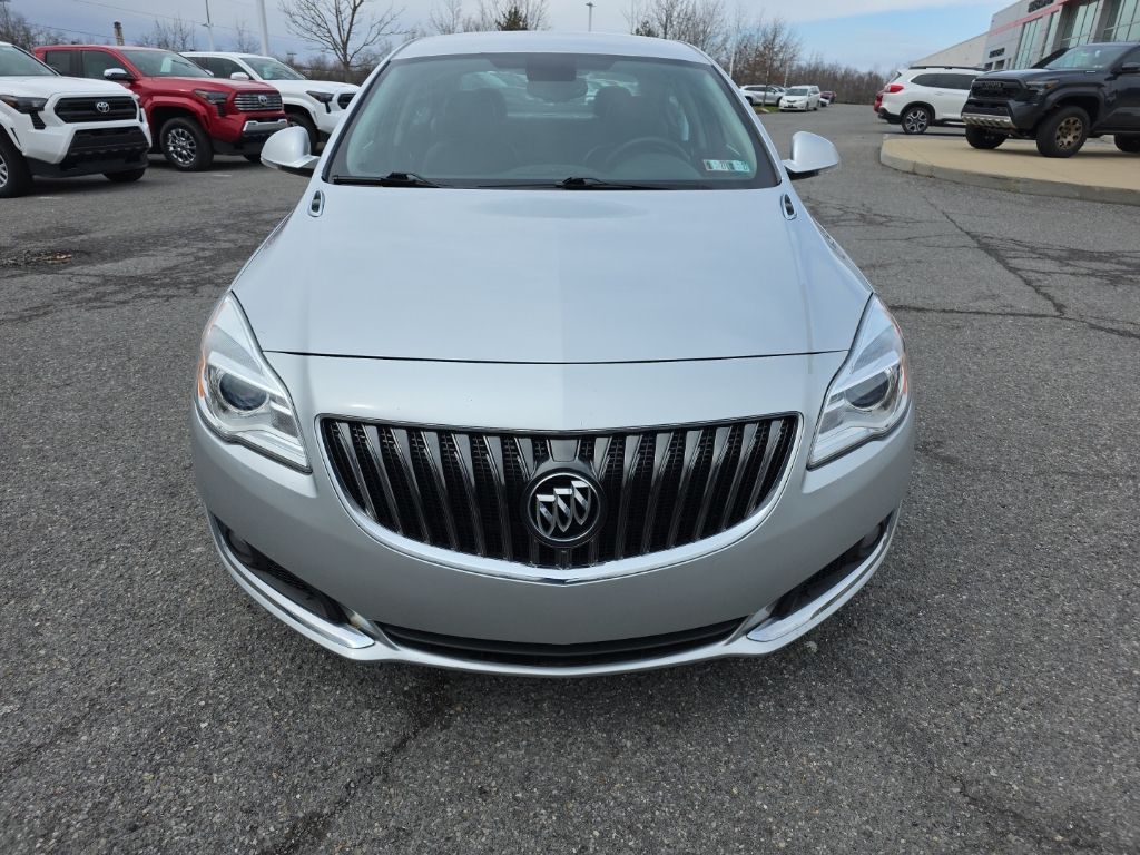 Used 2017 Buick Regal Sport Touring with VIN 2G4GL5EXXH9110110 for sale in Carnot-Moon, PA