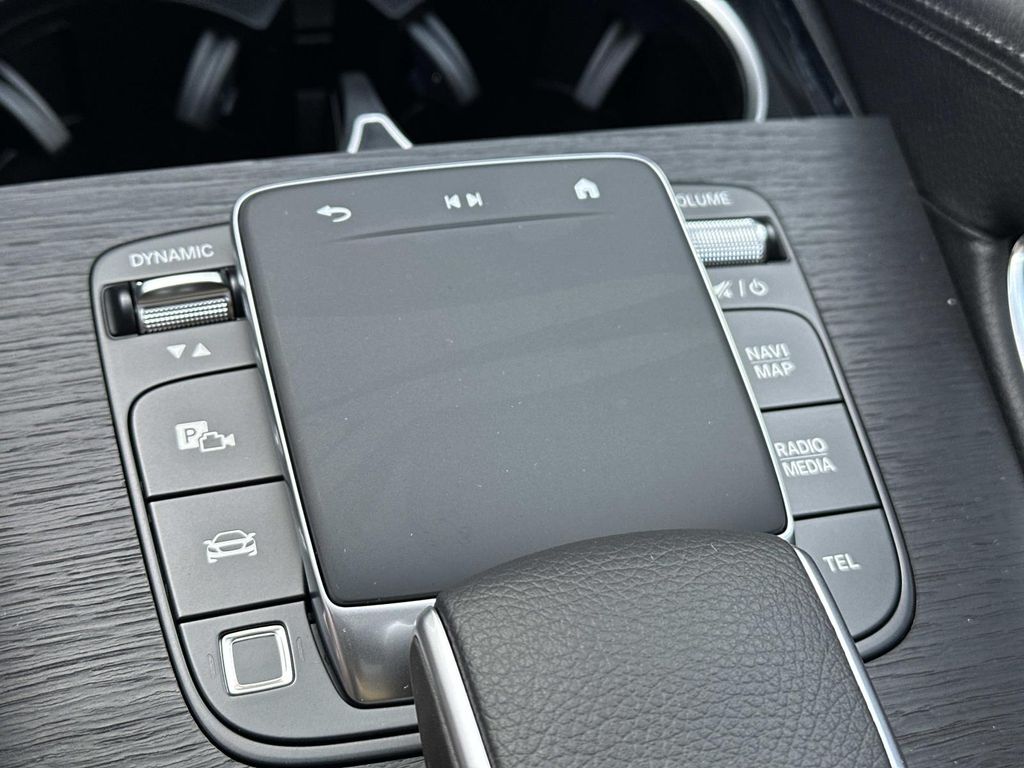 Thumbnail: 2026 Mercedes-Benz GLE - 14