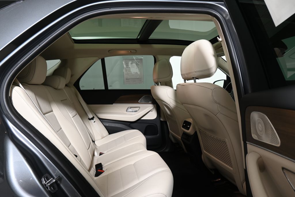 Thumbnail: 2023 Mercedes-Benz GLE - 25