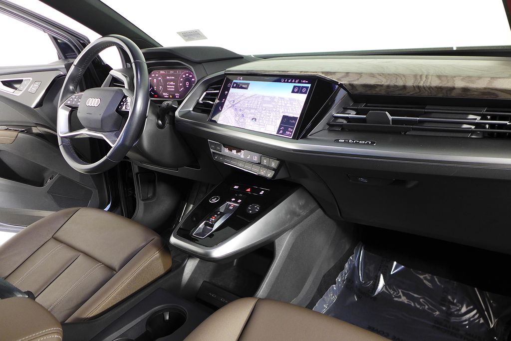 Thumbnail: 2024 Audi Q4 e-tron - 13