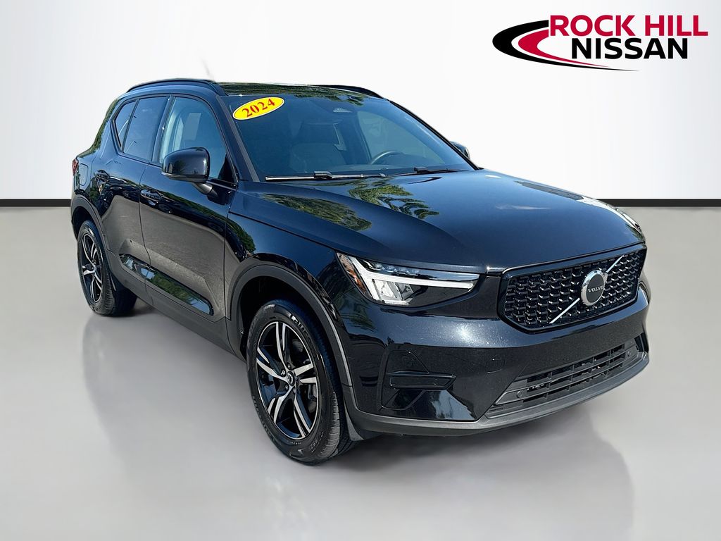  2024 Volvo XC40   
