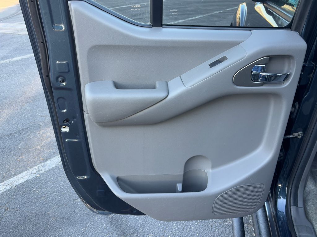 Thumbnail: 2018 Nissan Frontier - 26