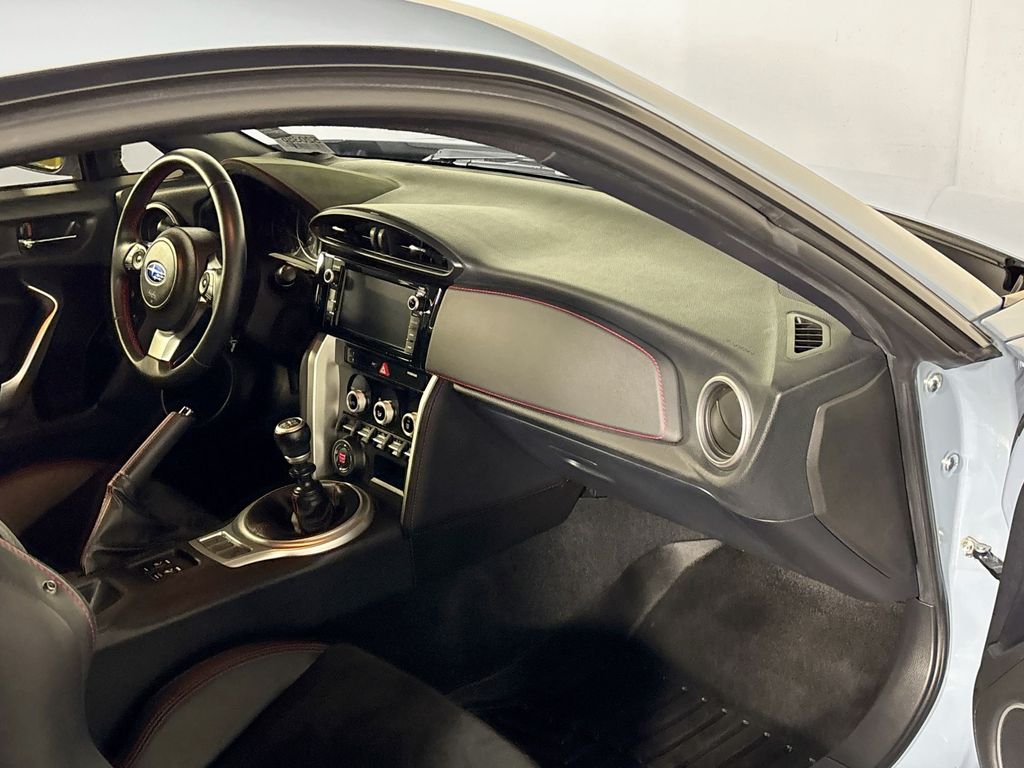 2019 Subaru BRZ Series.Gray