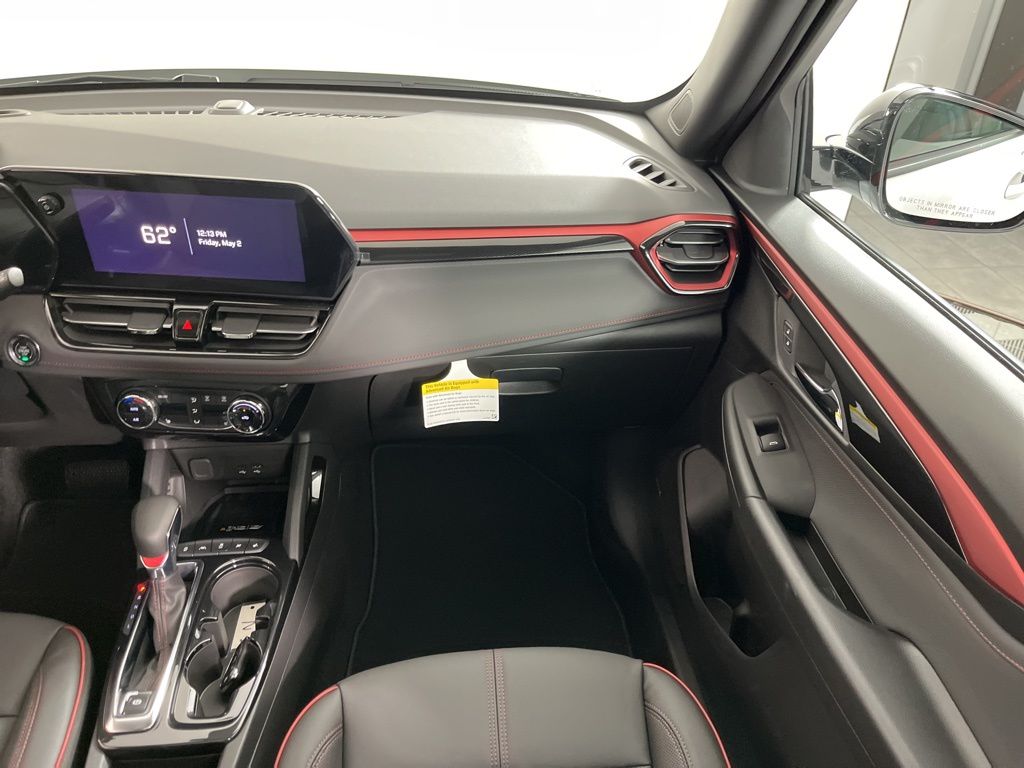 2025 Chevrolet TrailBlazer RS 14