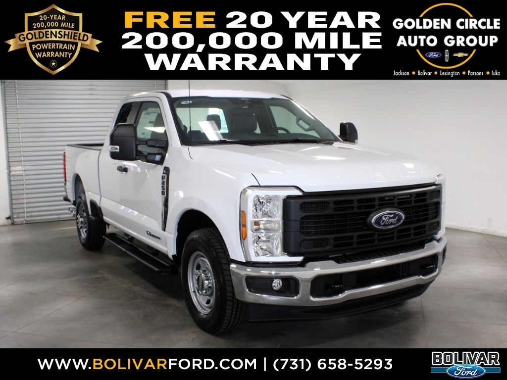 Oxford White 2026 Ford F-250 Super Duty Pickup Truck 4X2 Automatic