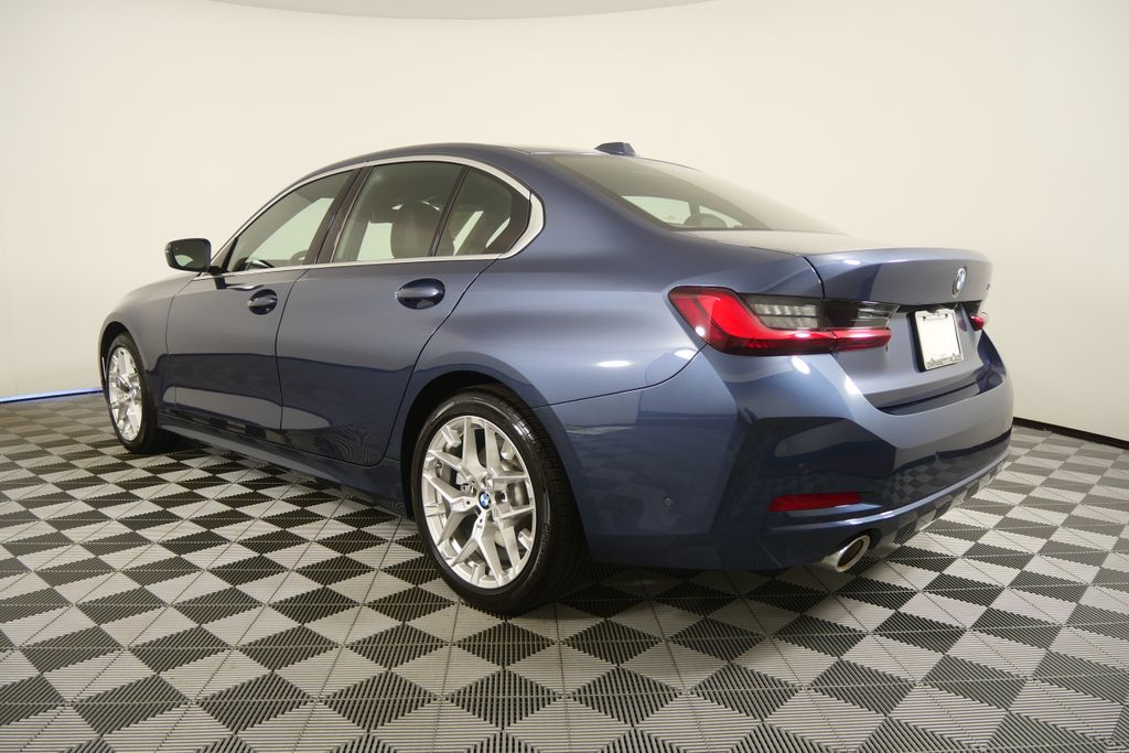Thumbnail: 2026 BMW 3 Series - 5