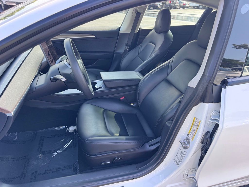 TeslaModel 318