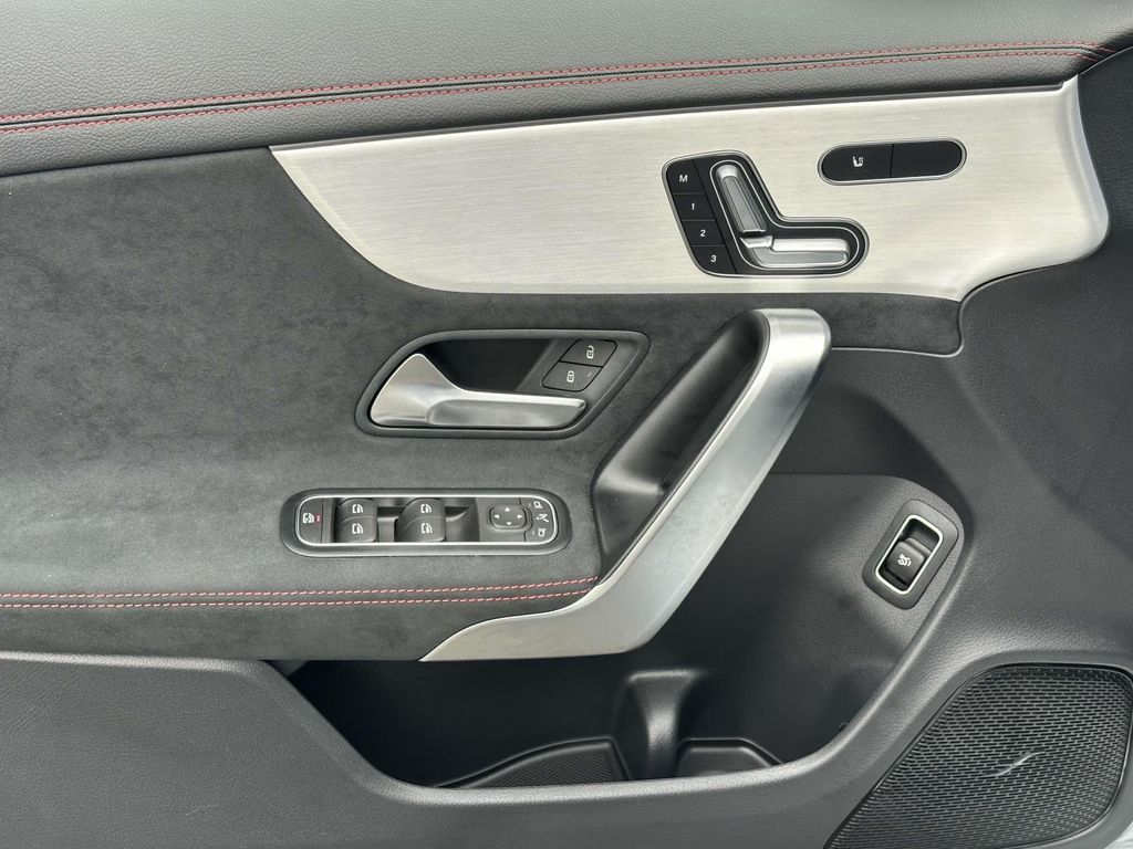 2025 Mercedes-Benz CLA 250 22