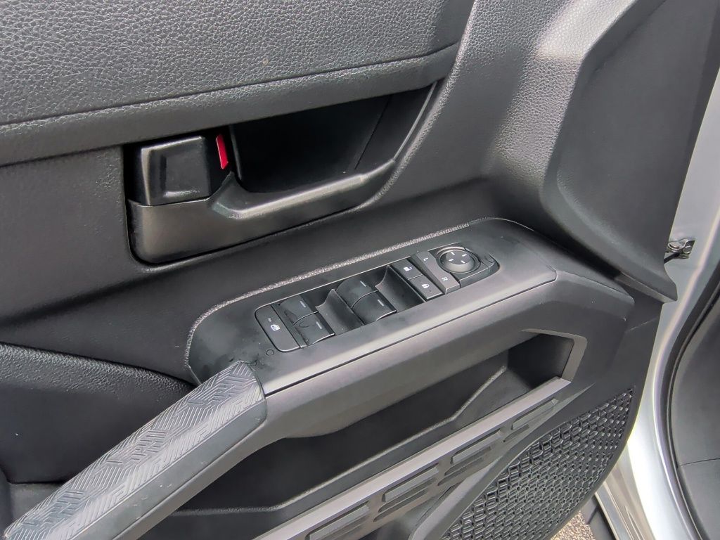 2025 Toyota Tacoma SR5 - 10