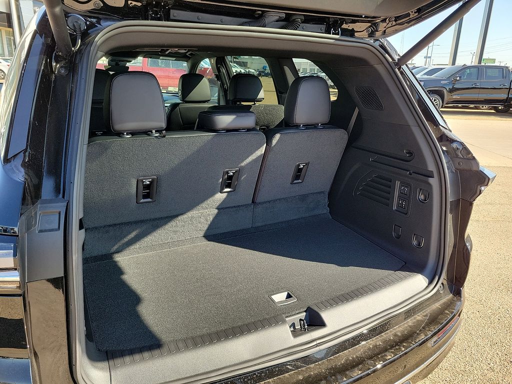 2026 Buick Enclave Avenir Black at Brown Buick GMC