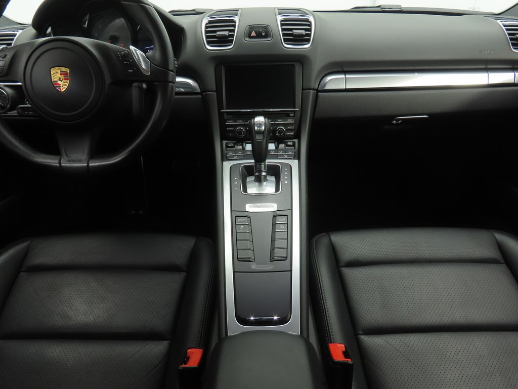 Thumbnail: 2016 Porsche Cayman - 16
