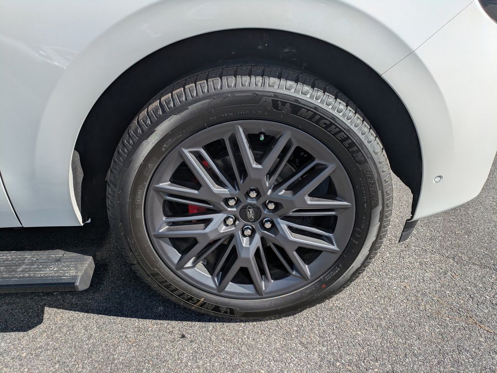 2025 Ford Expedition Platinum MAX