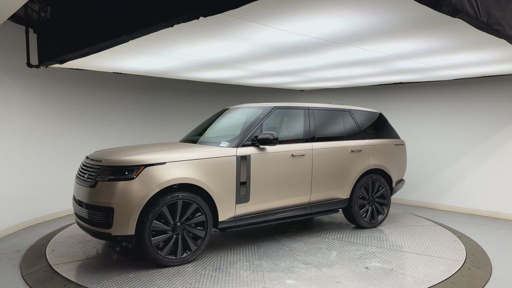 Thumbnail: 2026 Land Rover Range Rover - 6