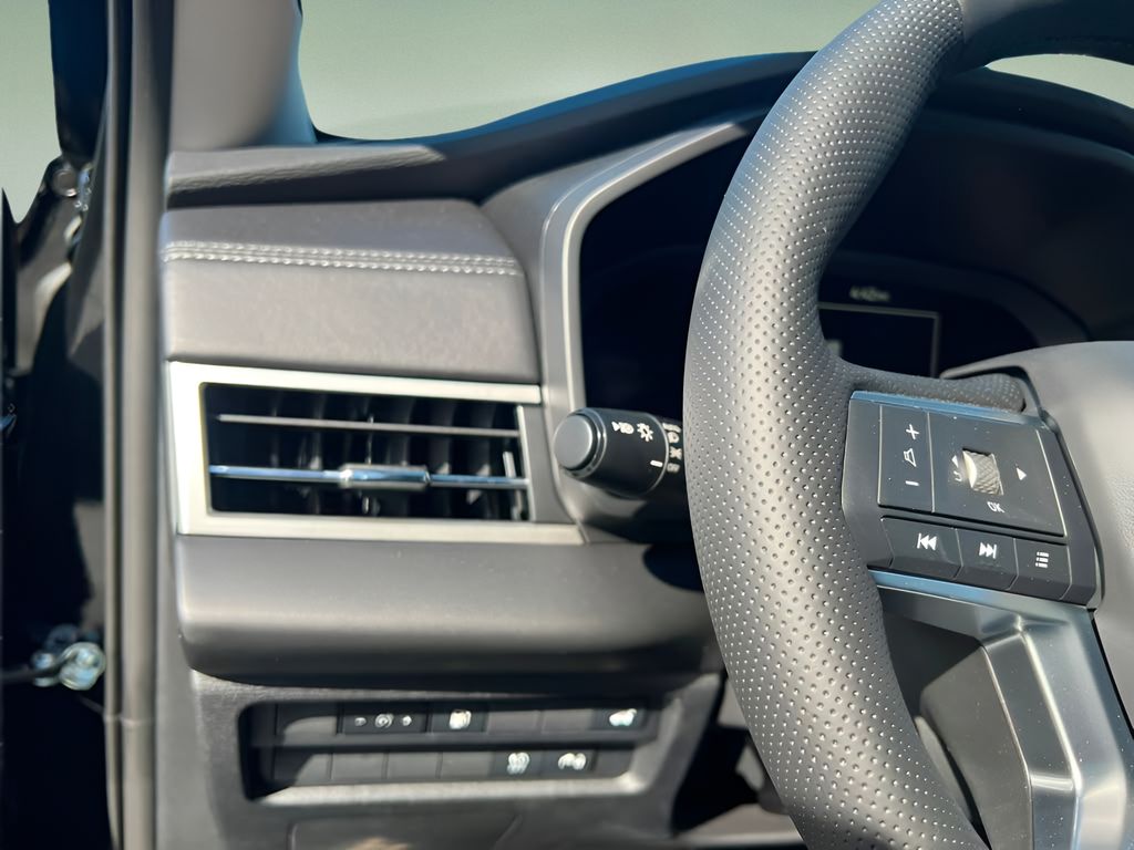 New 2026 Mitsubishi Outlander PHEV SUV