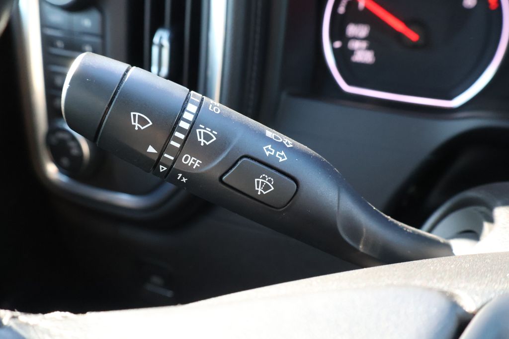 Thumbnail: 2021 Chevrolet Silverado 1500 - 22