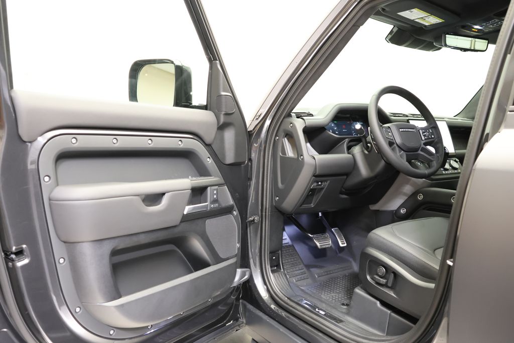 Thumbnail: 2026 Land Rover Defender - 28