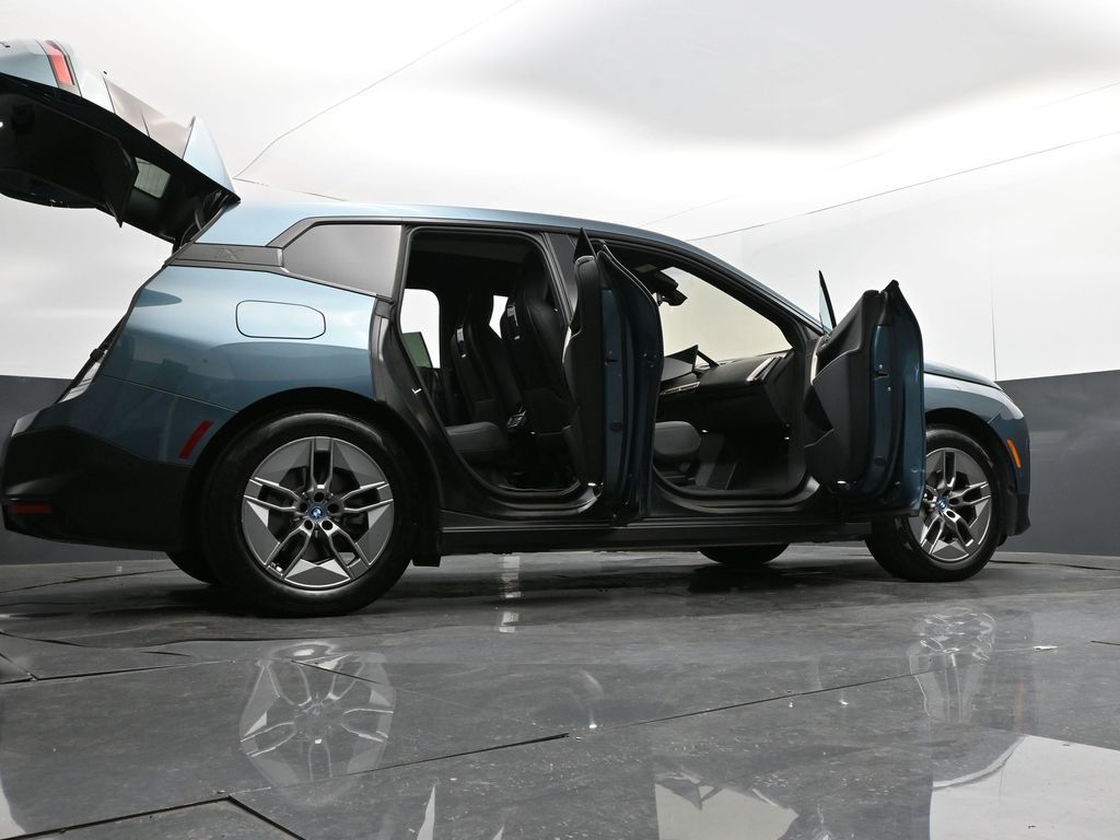 2023 BMW iX xDrive50
