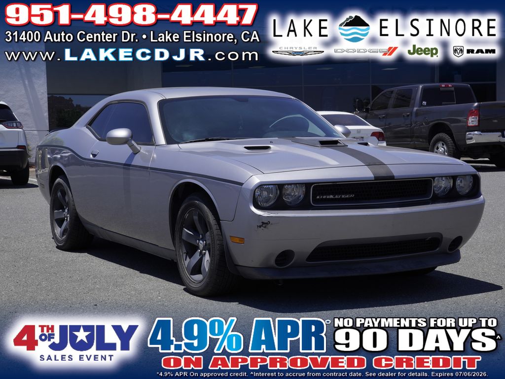 Billet Silver Metallic Clearcoat 2014 Dodge Challenger Coupe Rear-Wheel Drive 5-Speed Automatic
