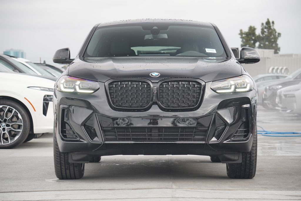 2025 BMW X4 xDrive30i 2