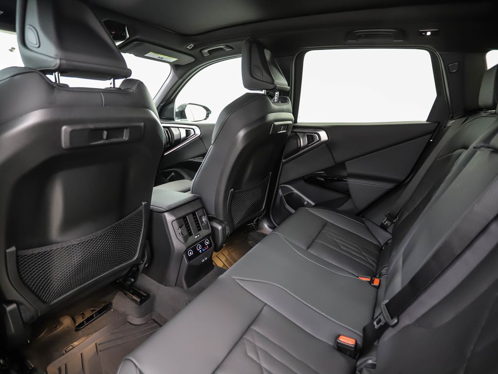 Thumbnail: 2026 BMW X3 - 21