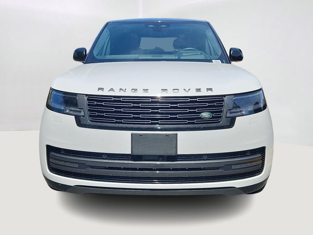 2024 Land Rover Range Rover SE 2