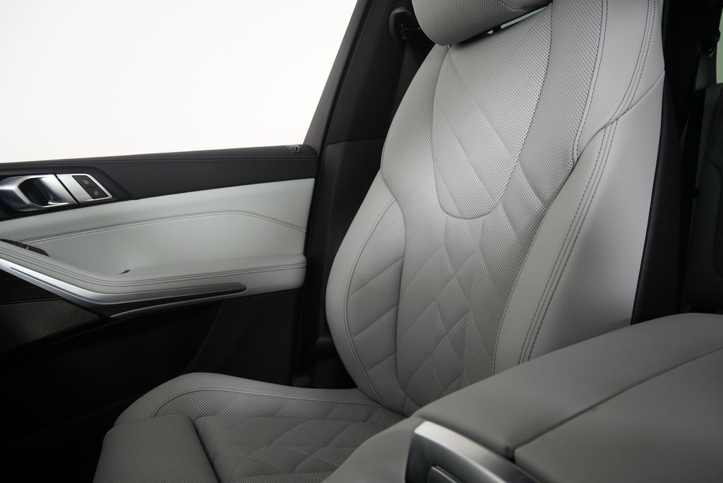 Thumbnail: 2026 BMW X5 - 22