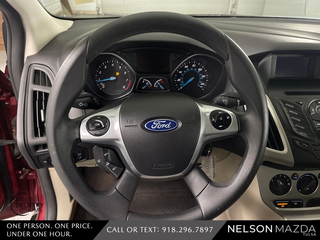 Used 2014 Red Ford SE image 22