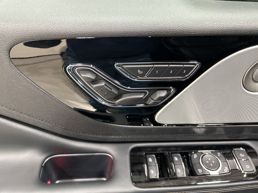 new 2026 Lincoln Aviator car, priced at $77,665