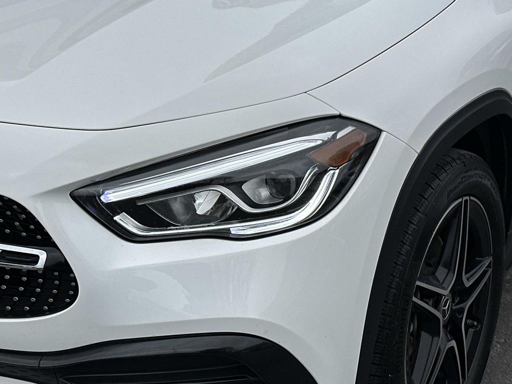 Thumbnail: 2022 Mercedes-Benz GLA - 2