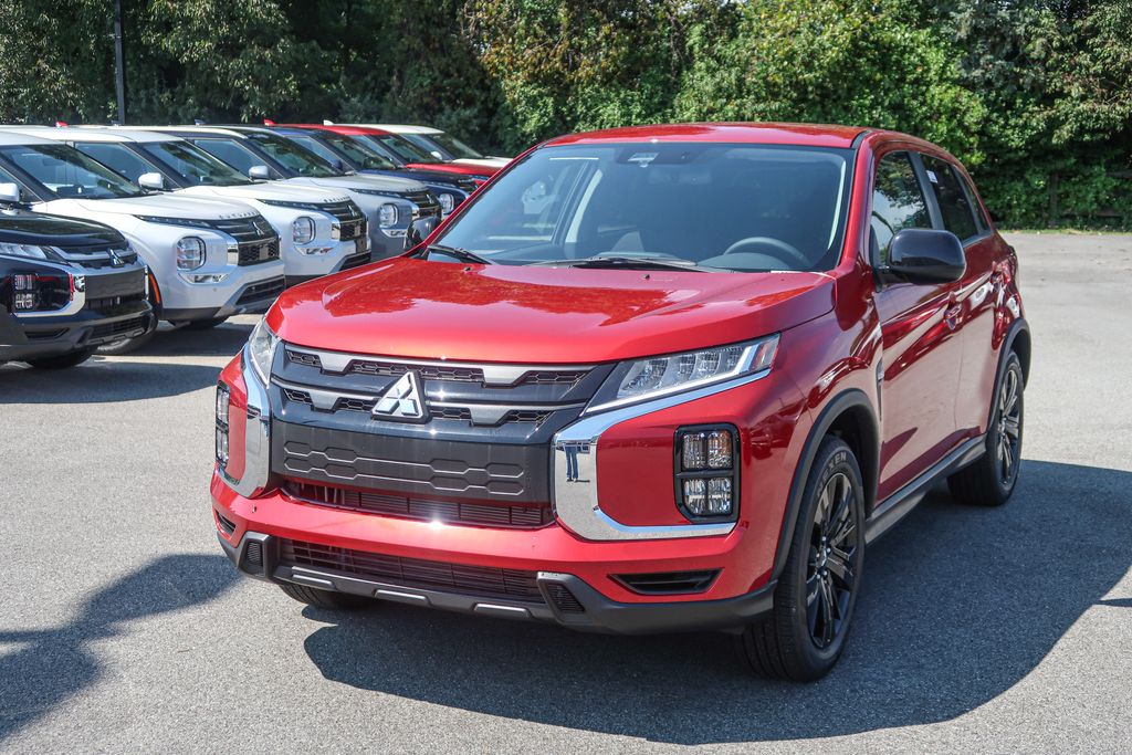 2027 Mitsubishi Outlander Sport LE