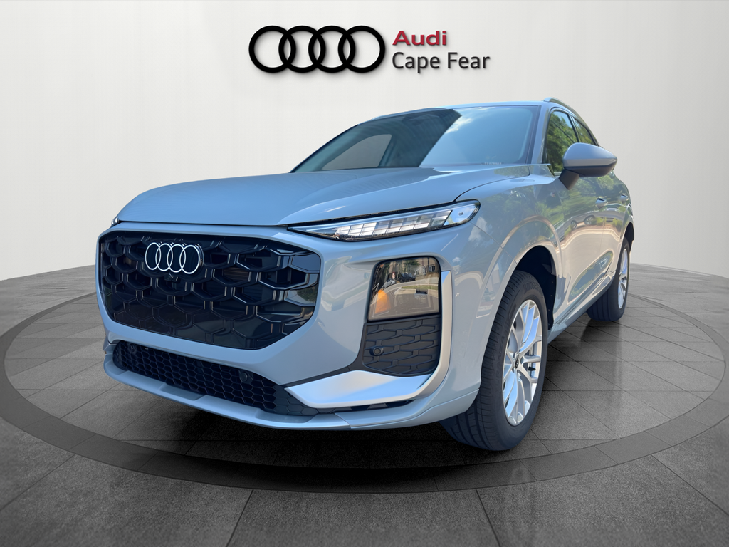 Arrow Gray Pearl Effect 2026 Audi Q3 SUV / Crossover All-Wheel Drive 7-Speed Automatic