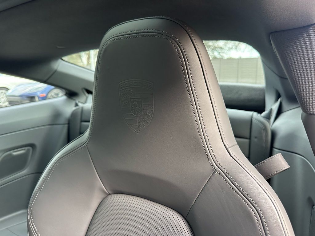 Thumbnail: 2020 Porsche 911 - 25