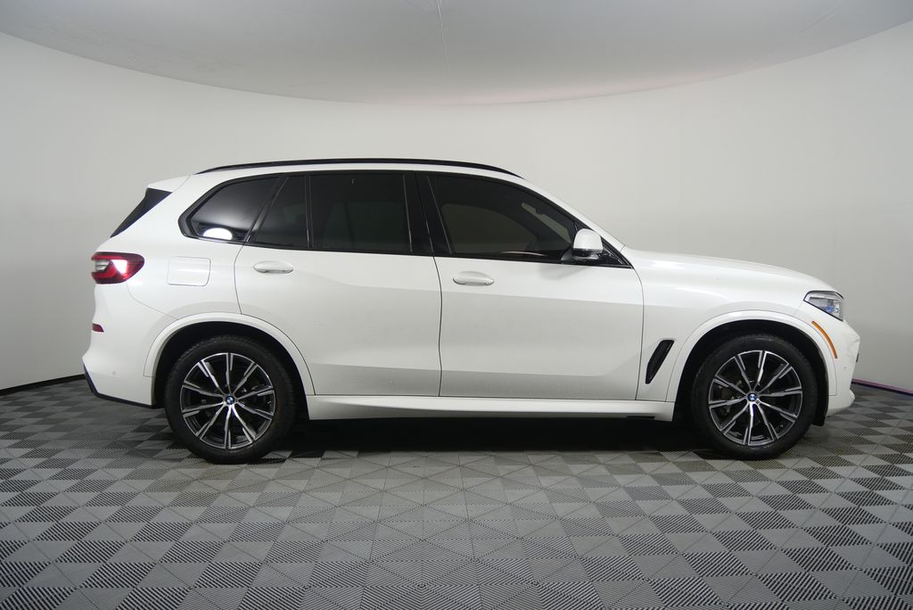 Thumbnail: 2022 BMW X5 - 2