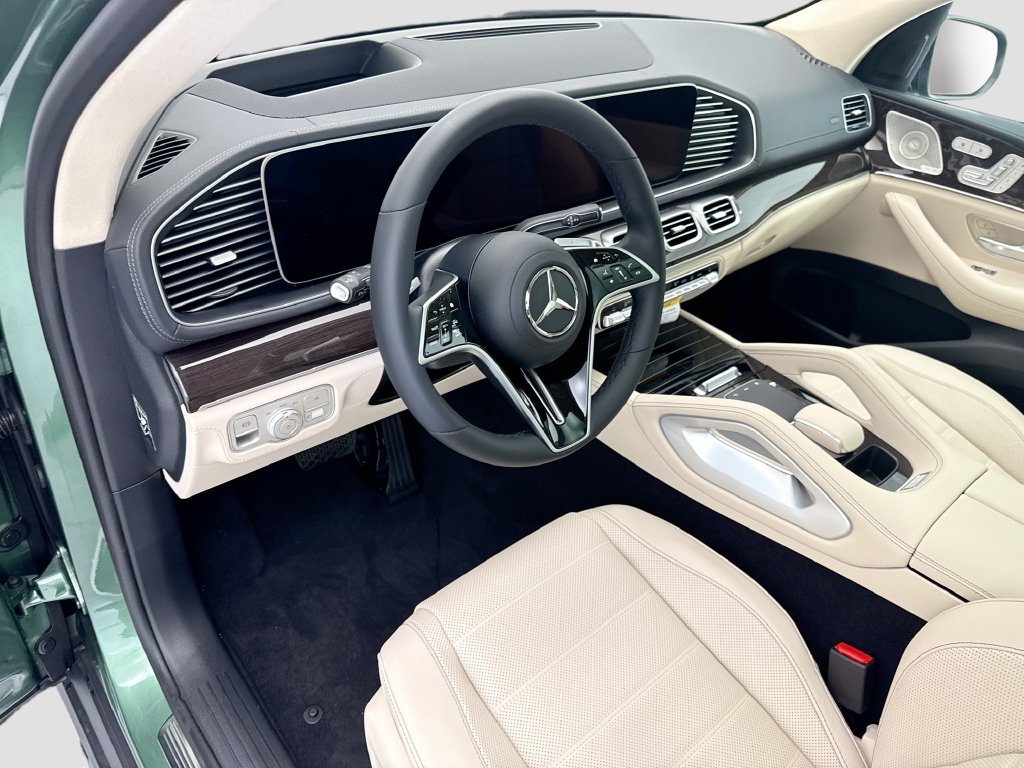 Thumbnail: 2026 Mercedes-Benz GLE - 10