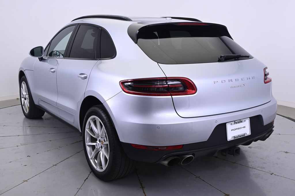 Thumbnail: 2018 Porsche Macan - 3