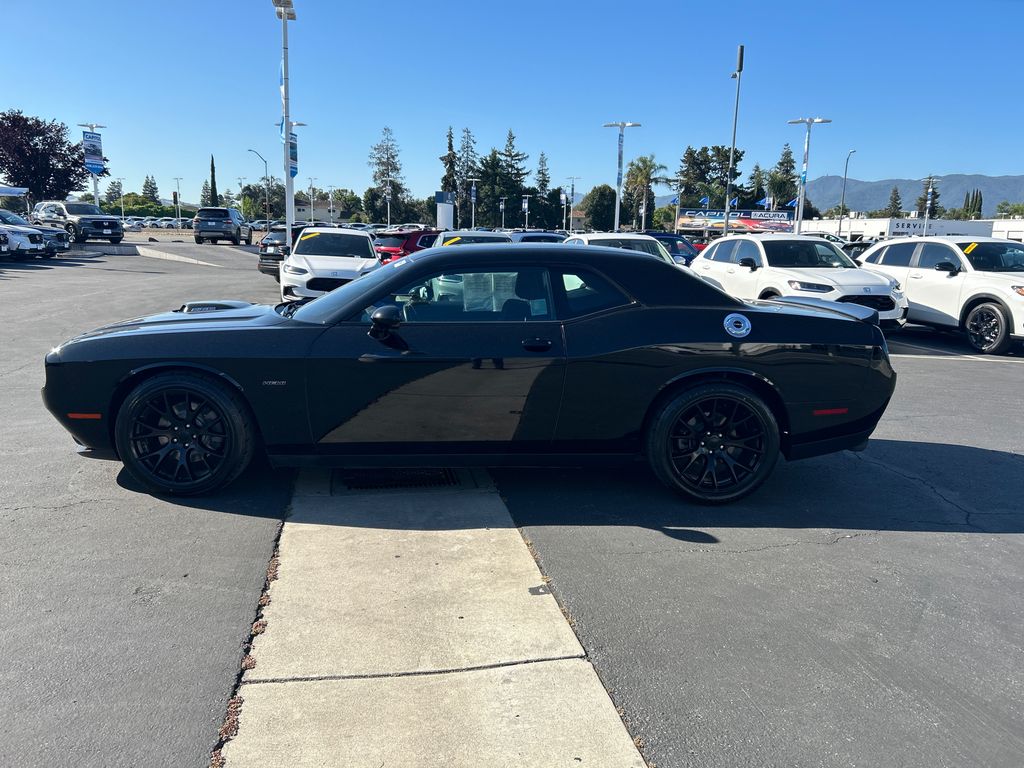 2017 Dodge Challenger R/T 4