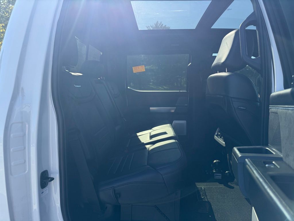2025 Ford F-350 Super Duty Platinum