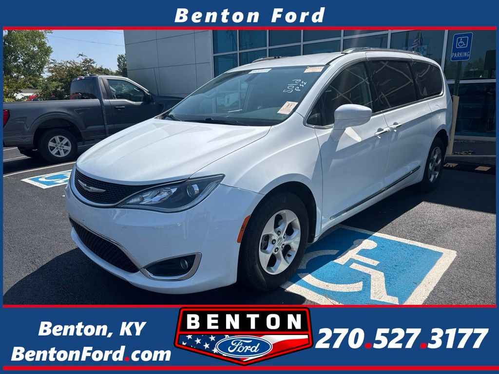 2017 Chrysler Pacifica Touring L Plus FWD