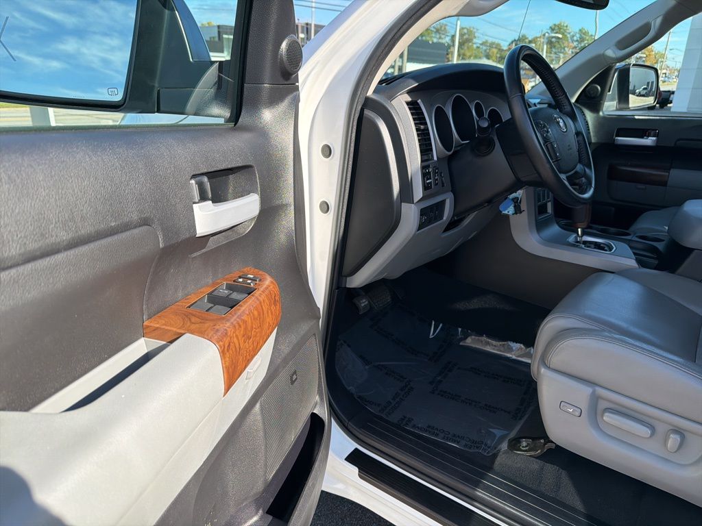 Thumbnail: 2012 Toyota Tundra - 13