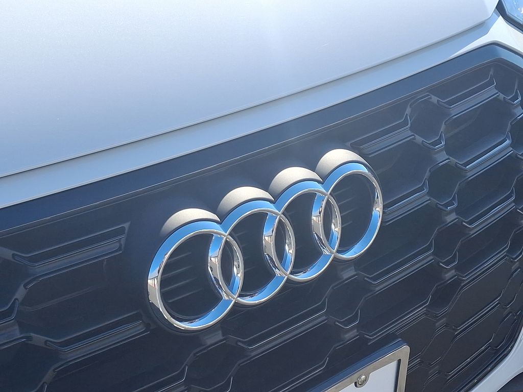 2025 Audi Q5  4