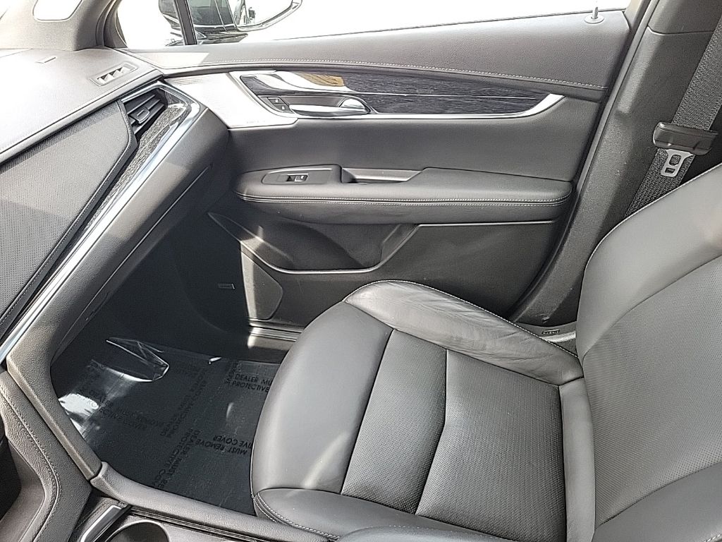 Used 2022 Cadillac XT5 SUV