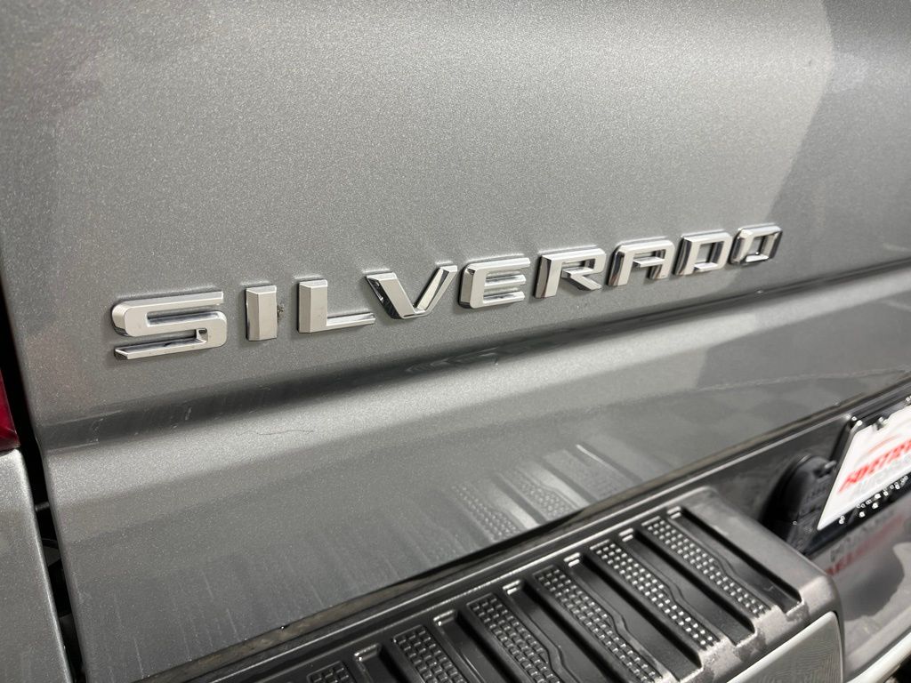 Thumbnail: 2026 Chevrolet Silverado 1500 - 23