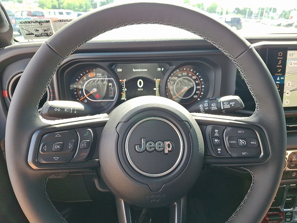 2026 Jeep Wrangler — photo 14