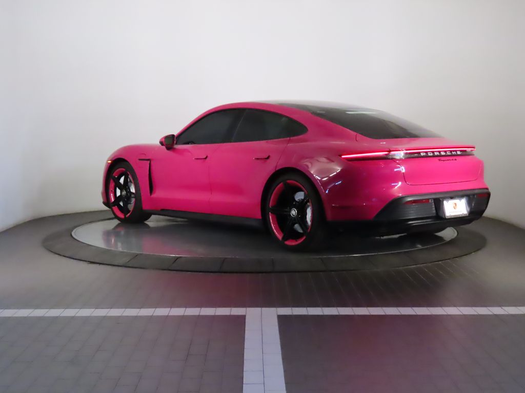 Thumbnail: 2022 Porsche Taycan - 3