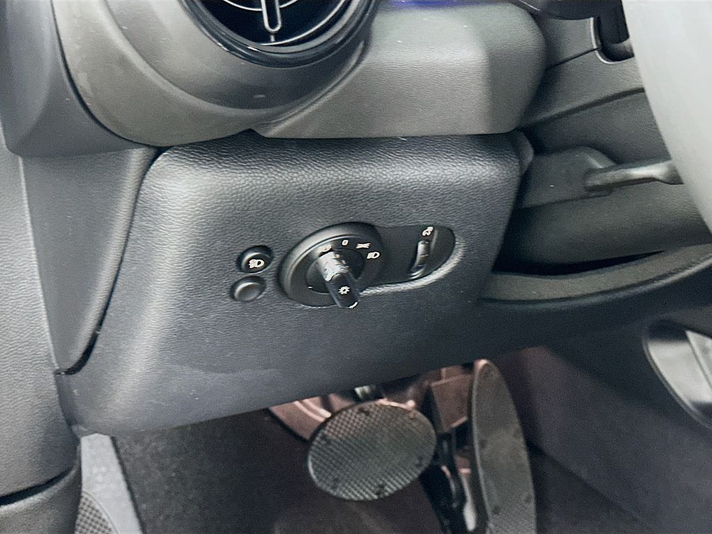 Thumbnail: 2024 MINI Cooper - 10