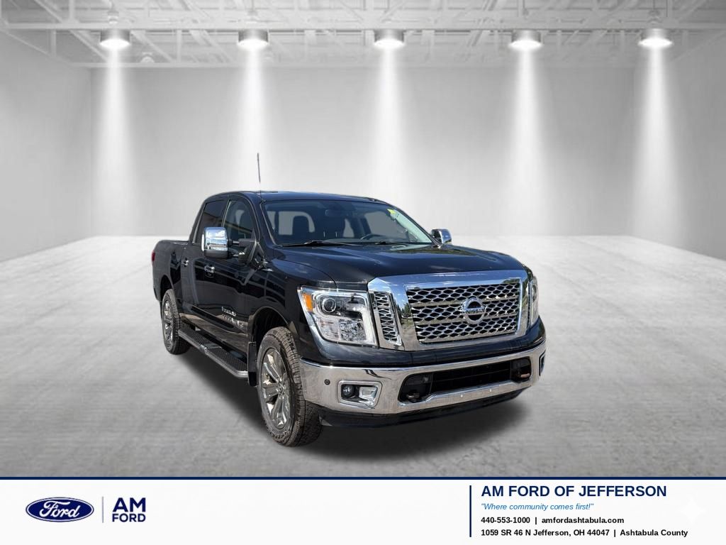 Gray (Magnetic Black) 2018 Nissan Titan Pickup Truck Four-Wheel Drive 7-Speed Automatic