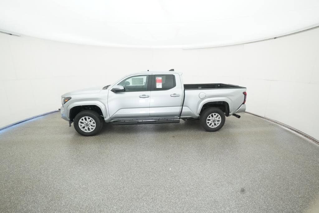Thumbnail: 2025 Toyota Tacoma - 15