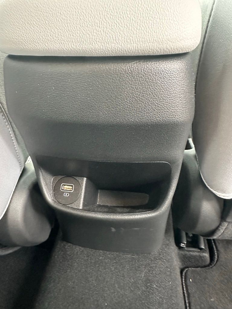 Used 2023 GRAY Hyundai SEL image 28
